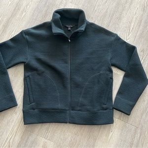 NWT Banana Republic Black Workout zip Jacket